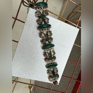 Green Stone Floral Link Bracelet - Women Jewelry